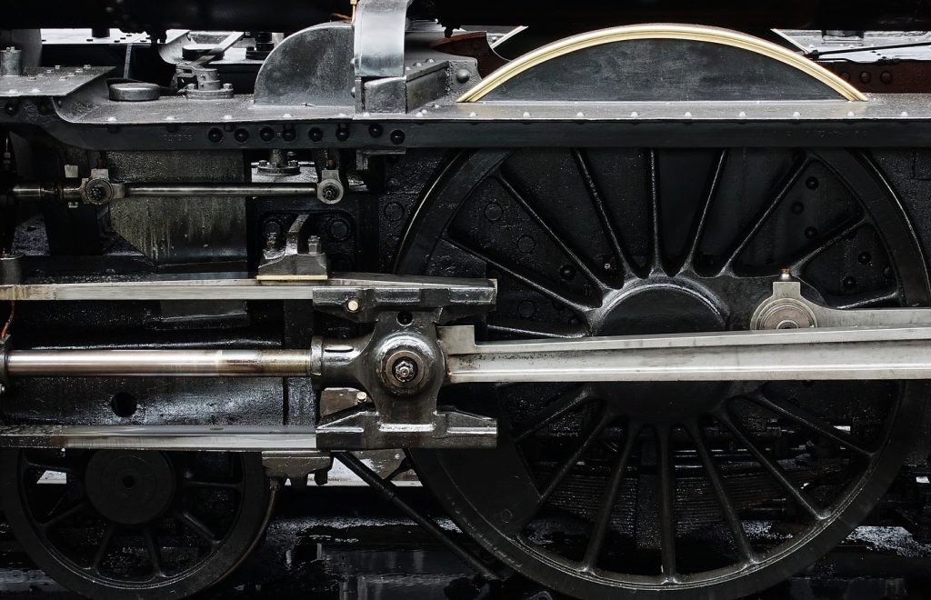 locomotive-2644491_1920